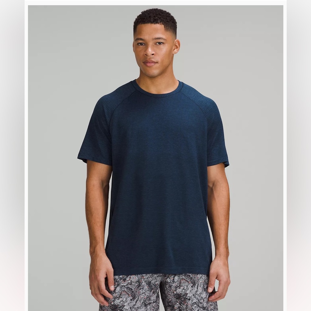 Lululemon Large vent tech t shirt
